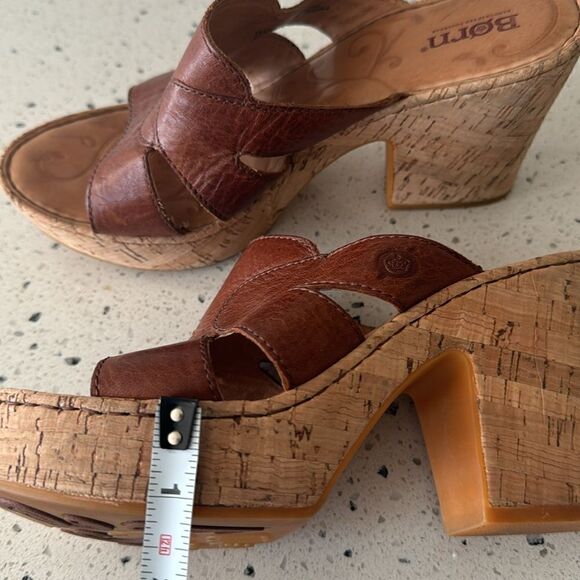 Born Women's Brown Leather Slip On Open Toe Sandals Block Heels Platform Size 9 - Picture 6 of 12